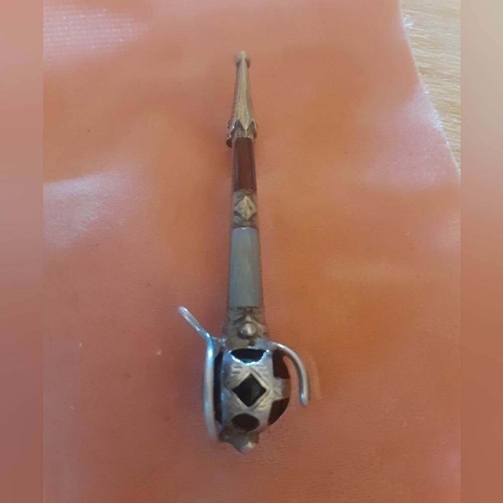Rare Scottish Sterling Sword Brooch - Picture 3 of 6